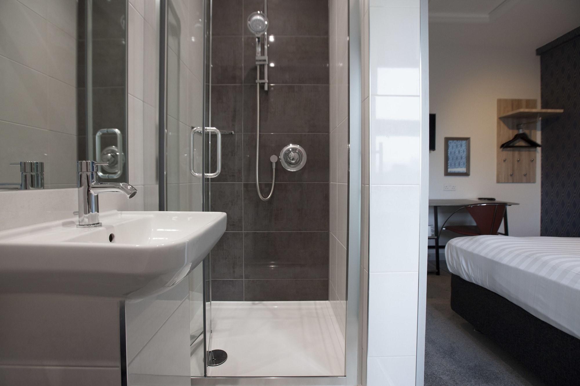 Asperion Hotel Guildford Extérieur photo
