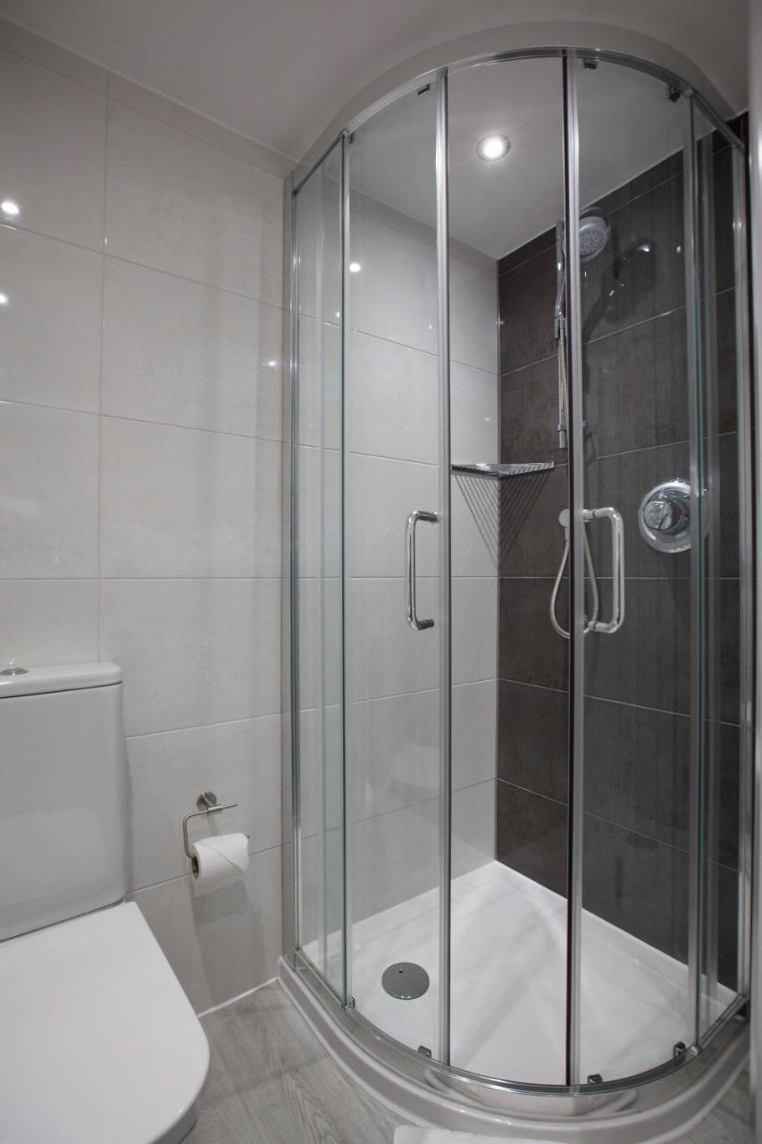 Asperion Hotel Guildford Extérieur photo