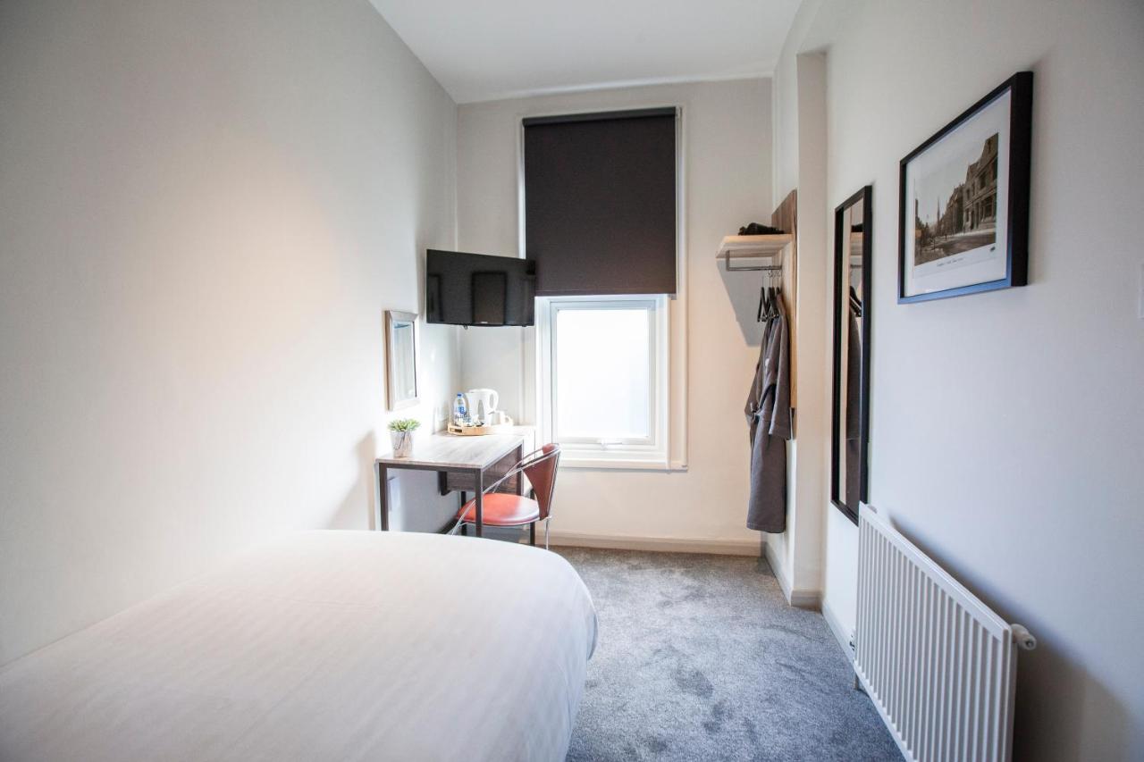 Asperion Hotel Guildford Extérieur photo